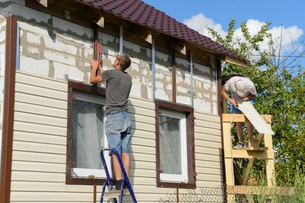 Cost of Handyman Siding Repair in Golden