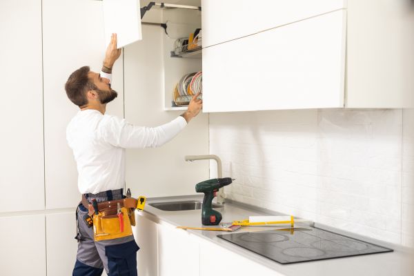 Cabinet Service in Golden